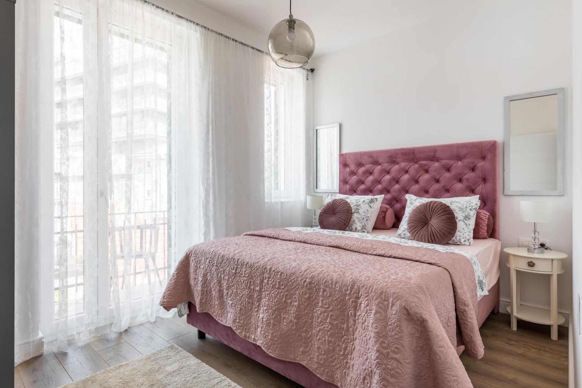 Romantic Apartment With Balcony Split Exterior foto